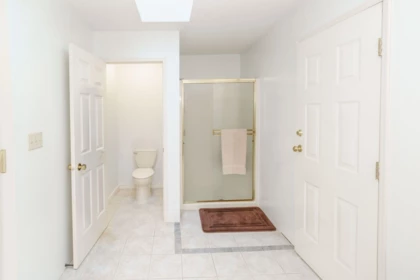 Entry Foyer Photo of 23381 Whippoorwill Avenue, Maple Ridge, BC