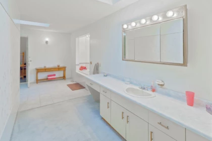 Laundry Room Photo of 23381 Whippoorwill Avenue, Maple Ridge, BC