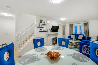 Breakfast Nook Photo of 5 15432 16a Avenue, Surrey, BC