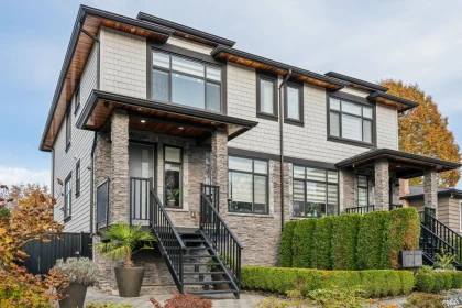 3045 E 59th Avenue, Vancouver, BC, Vancouver — Half Duplex for sale