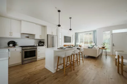 Kitchen Photo of 11 23183 136 Avenue, Maple Ridge, BC