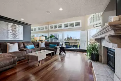 Breakfast Nook Photo of 3673 Nico Wynd Drive, Surrey, BC