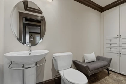 Guest Bathroom Photo of 3673 Nico Wynd Drive, Surrey, BC