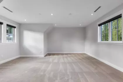 Hallway Photo of 9700 Gough Terrace, Mission, BC