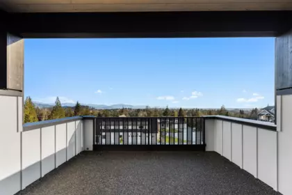 Swimming Pool Photo of 9700 Gough Terrace, Mission, BC