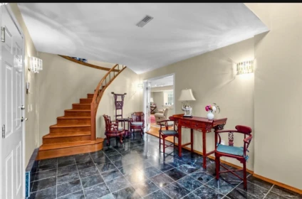 8022 Lakefield Drive, Burnaby, BC, Burnaby — Single Family Residence for sale