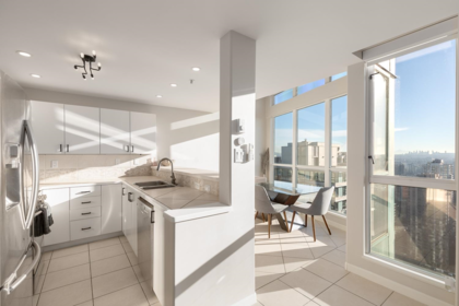 Kitchen Island Photo of 3603 939 Homer Street, Vancouver, BC