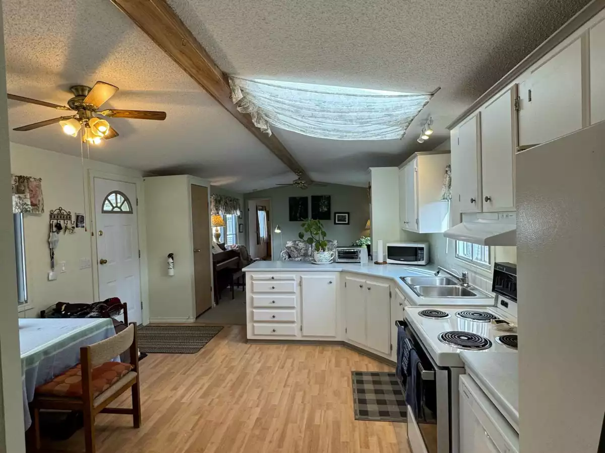 Dining Area Photo of 35 4116 Browning Road, Sechelt, BC