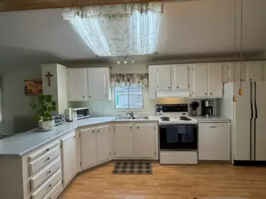 Kitchen Island Photo of 35 4116 Browning Road, Sechelt, BC