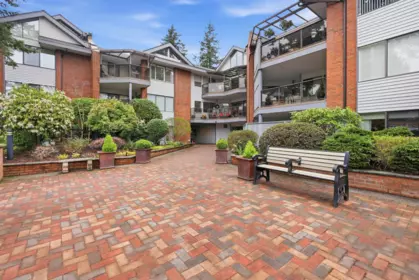 Backyard Photo of 109 15270 17 Avenue, Surrey, BC