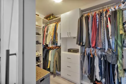 Mudroom Photo of 21199 River Road, Maple Ridge, BC