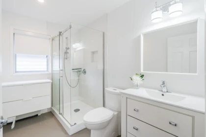 Guest Bathroom Photo of 5371 Maple Road, Richmond, BC