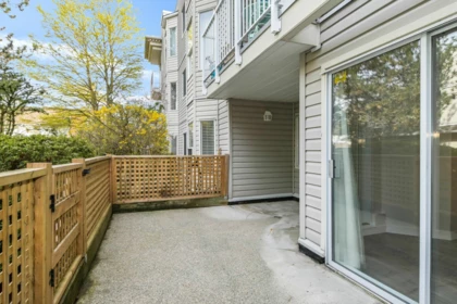 Mudroom Photo of 102 9948 151 Street, Surrey, BC