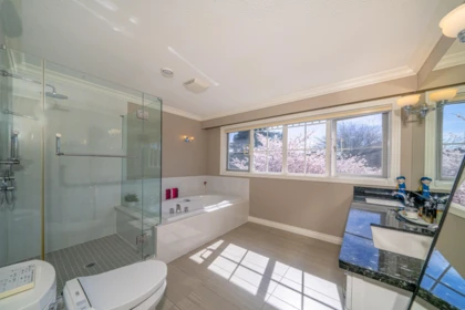 Entry Foyer Photo of 4049 W 27th Avenue, Vancouver, BC