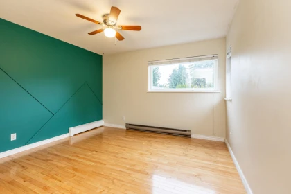 Laundry Room Photo of 8072 170a Street, Surrey, BC