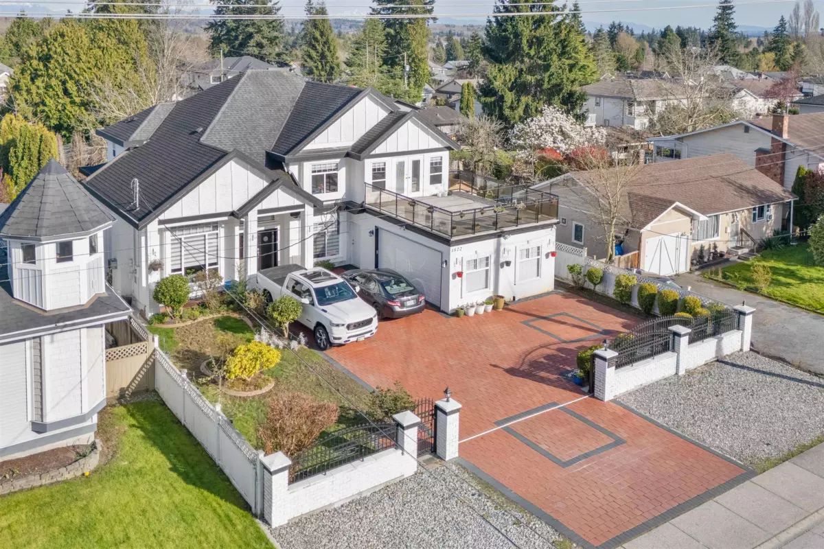 Exterior Rear Photo of 1572 160 Street, Surrey, BC