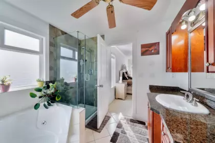Laundry Room Photo of 1572 160 Street, Surrey, BC