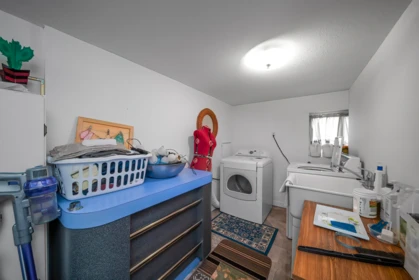 Hallway Photo of 1320 Tenth Avenue, New Westminster, BC