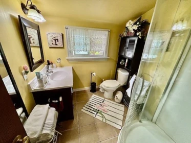 Office / Den Photo of 1320 Tenth Avenue, New Westminster, BC