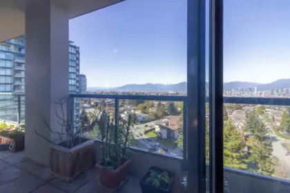 Loft / Bonus Room Photo of 1602 4567 Hazel Street, Burnaby, BC