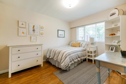Basement Recreation Room Photo of 15460 26 Avenue, Surrey, BC