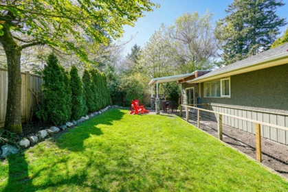 Garden / Landscaping Photo of 15460 26 Avenue, Surrey, BC