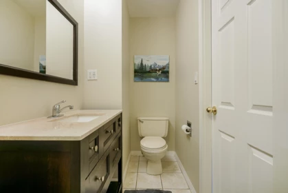 Hallway Photo of 15460 26 Avenue, Surrey, BC