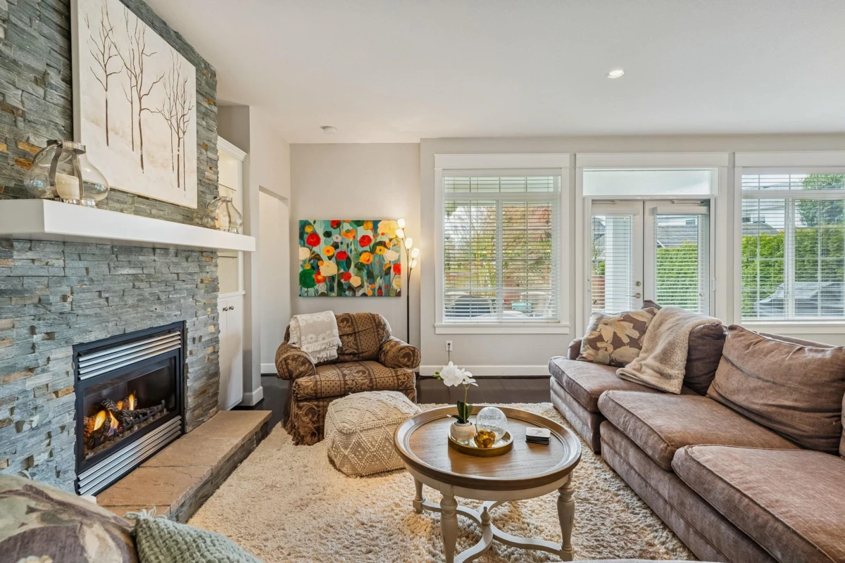 Family Room Photo of 5104 44b Avenue, Delta, BC