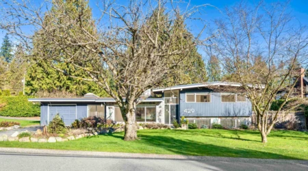 429 Newlands Road, West Vancouver, BC, West Vancouver — Single Family Residence for sale
