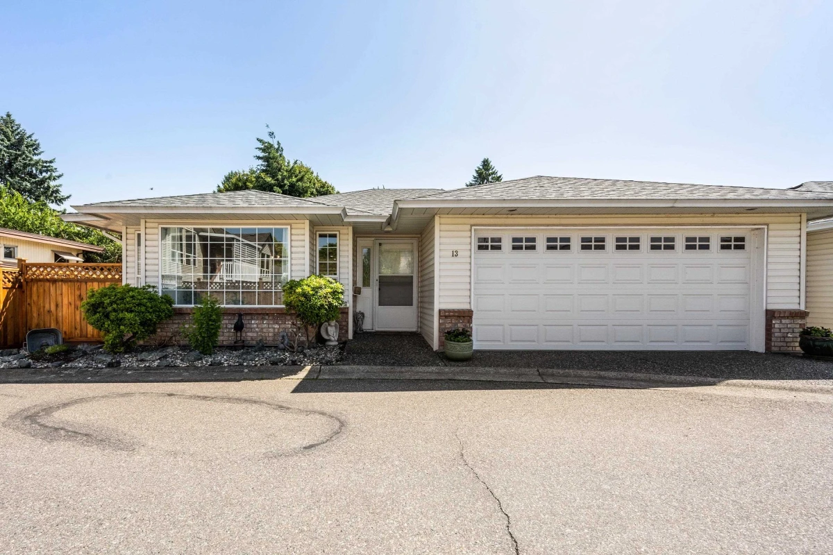 Exterior Rear Photo of 6 9420 Woodbine Street, Chilliwack, BC