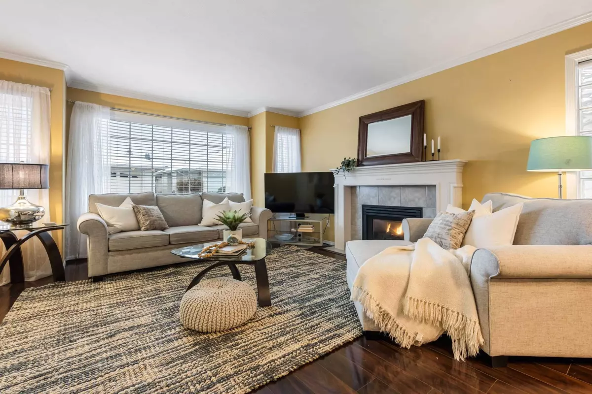 Family Room Photo of 6 9420 Woodbine Street, Chilliwack, BC