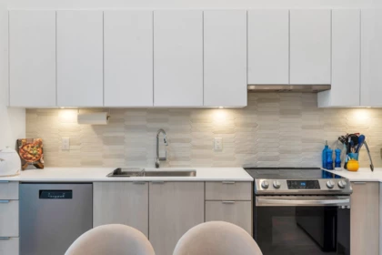 Kitchen Island Photo of 606 2499 Rabbit Drive, Delta, BC