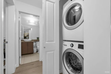 Powder Room Photo of 103 5692 Kings Road, Vancouver, BC
