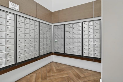 Walk-In Closet Photo of 3109 9981 Whalley Boulevard, Surrey, BC