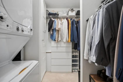 Laundry Room Photo of 978 W 16th Avenue, Vancouver, BC