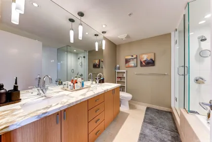 Mudroom Photo of 2102 1205 W Hastings Street, Vancouver, BC