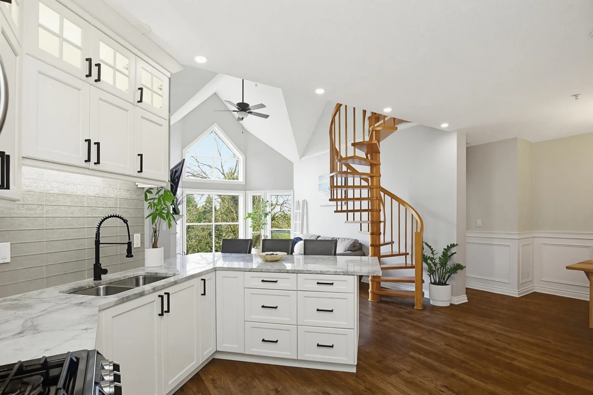 Living Room Photo of 502 34101 Old Yale Road, Abbotsford, BC