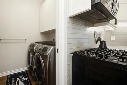 Walk-In Closet Photo of 502 34101 Old Yale Road, Abbotsford, BC