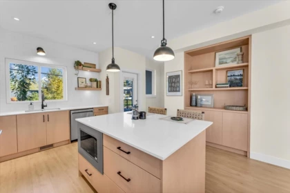 Breakfast Nook Photo of 4 10392 240a Street, Maple Ridge, BC