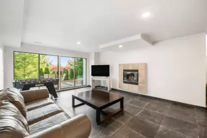 Swimming Pool Photo of 4809 Northwood Place, West Vancouver, BC