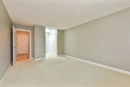 Bedroom 2 Photo of 301 15317 Thrift Avenue, White Rock, BC