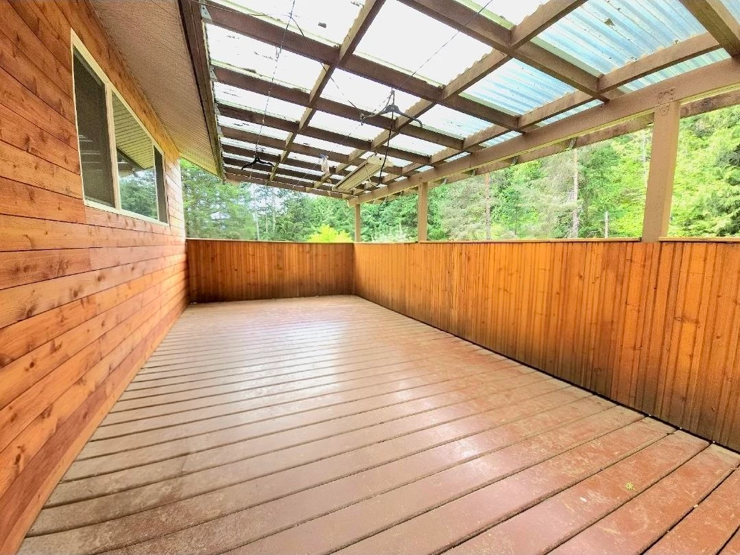 Dining Area Photo of 27383 Dogwood Valley Road, Hope, BC