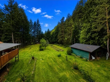 Hallway Photo of 27383 Dogwood Valley Road, Hope, BC