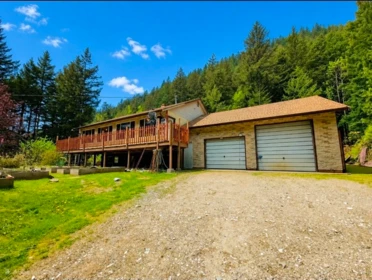 27383 Dogwood Valley Road, Hope, BC, Hope — Single Family Residence for sale