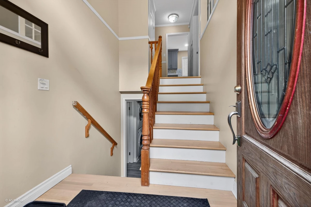 Family Room Photo of 22939 128 Avenue, Maple Ridge, BC