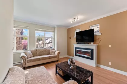 Kitchen Island Photo of 64 6350 142 Street, Surrey, BC