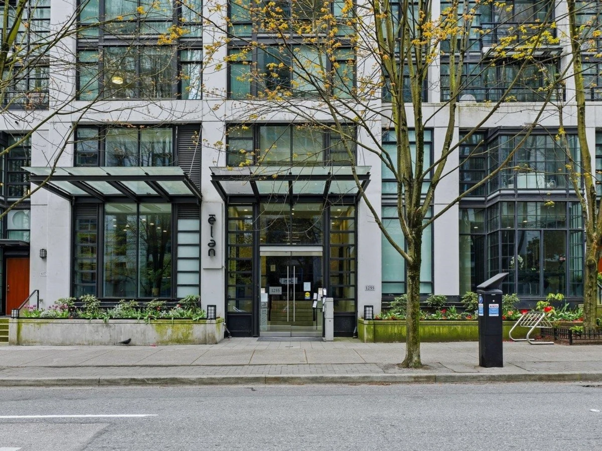 Exterior Rear Photo of 903 1255 Seymour Street, Vancouver, BC