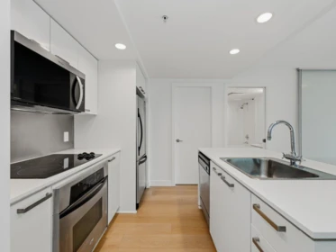 Guest Bathroom Photo of 903 1255 Seymour Street, Vancouver, BC