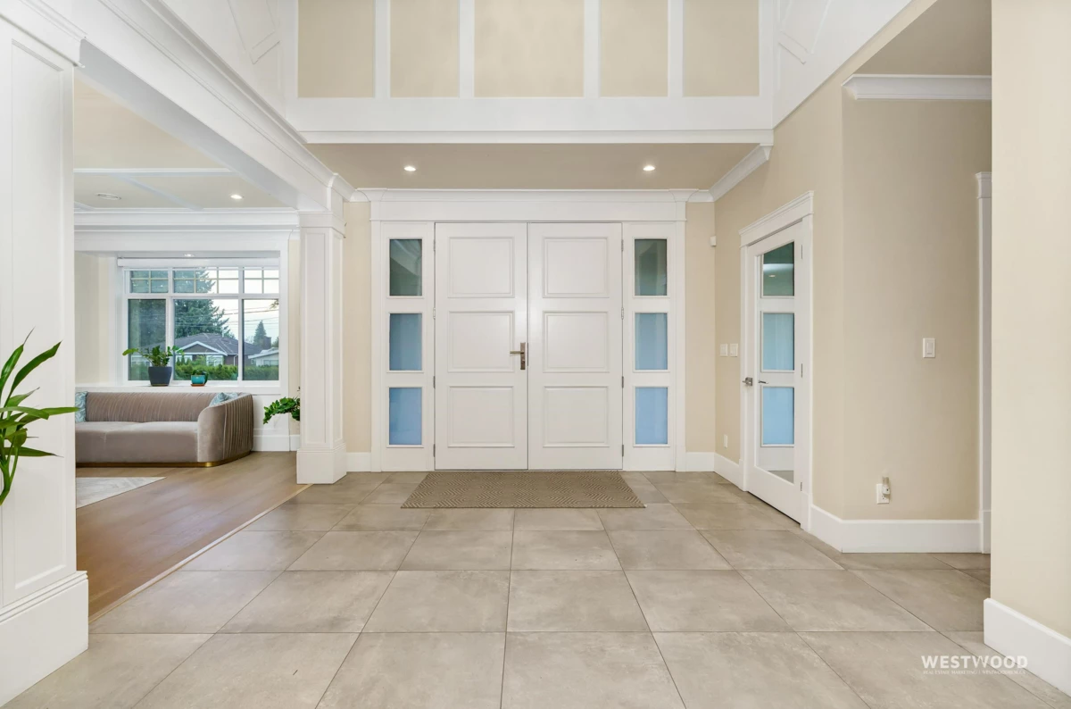 Family Room Photo of 1870 Sperling Avenue, Burnaby, BC