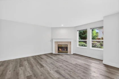 Primary Bathroom Photo of 249 13888 70 Avenue, Surrey, BC